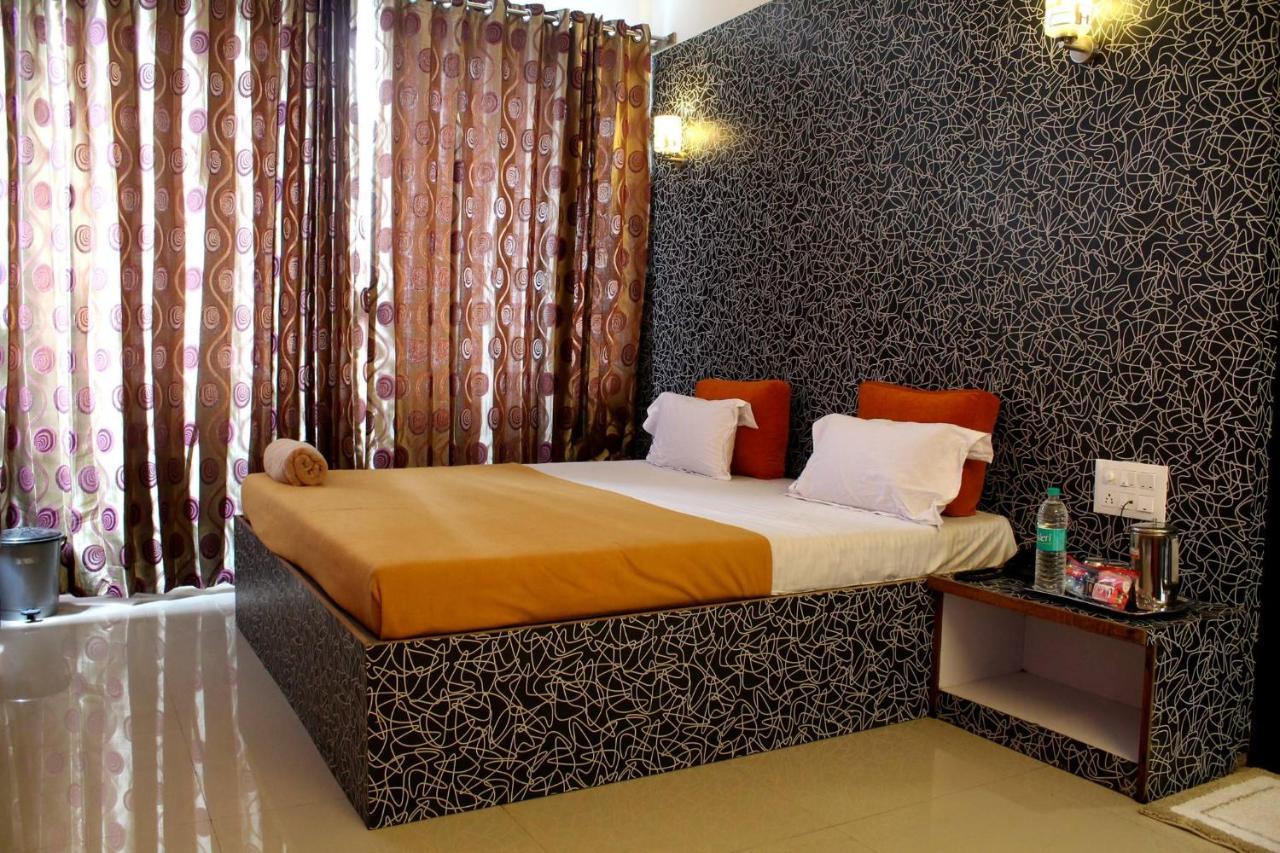 Malhar Palace Hotel شيردي المظهر الخارجي الصورة