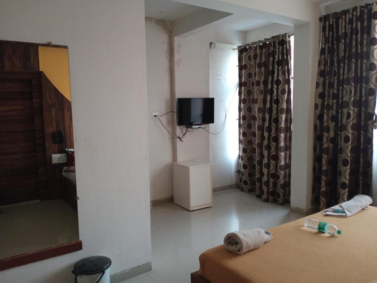 Malhar Palace Hotel شيردي المظهر الخارجي الصورة